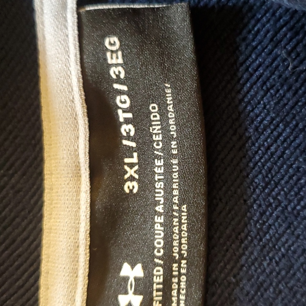 Mens under armour hoodie, never worn, size 3x, color blue